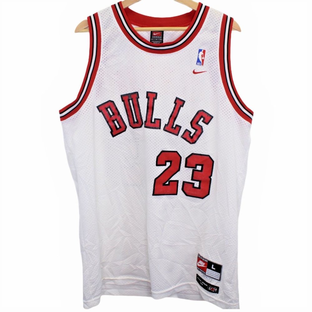 Vintage Nike Chicago Bulls Michael Jordan Jersey